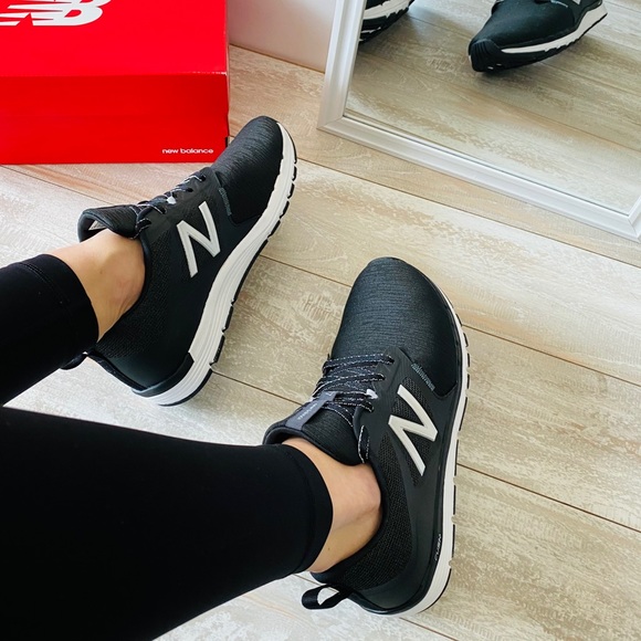 NWT new balance 577 Black Sneakers - Picture 2 of 8